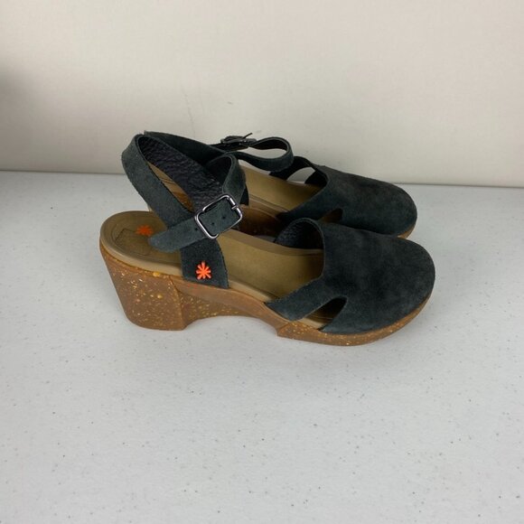 The Art Company Women's Mary Janes Closed Toe Heels 39 or 8.5 US Suede Black - Picture 1 of 8